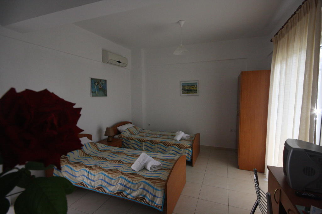 Pavloudis Apartments Psakoudia Quarto foto